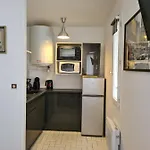 Centre De *