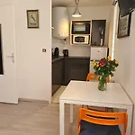 Centre De *