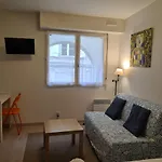Centre De *